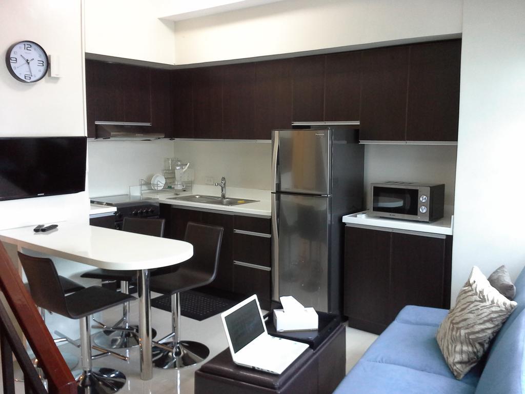 Apartamento Eton Parkview Makati City Exterior foto